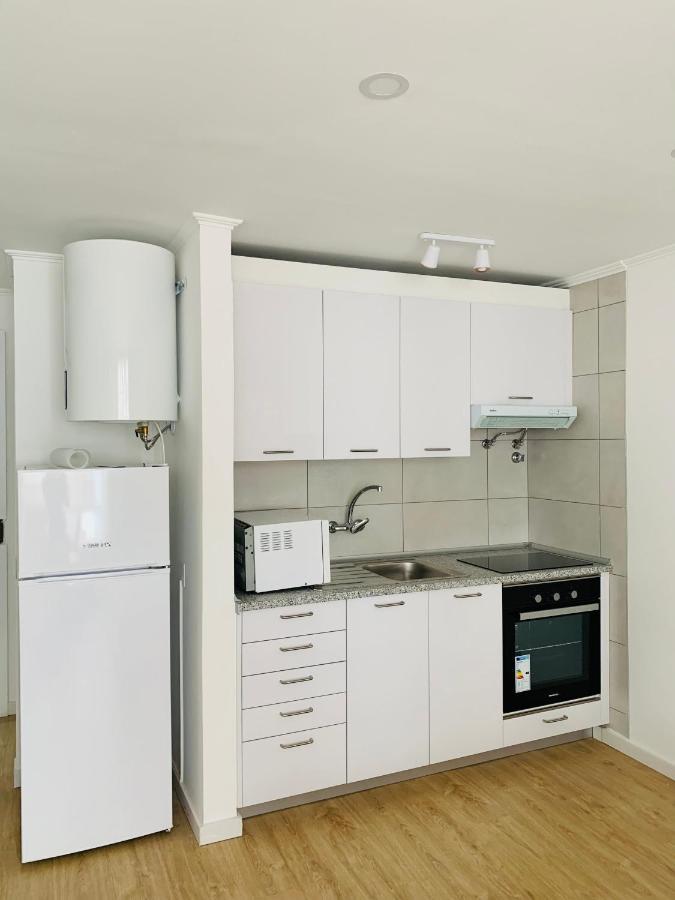 The Apartment Near The Beach In Oeiras Paco de Arcos Exterior photo